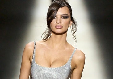 Ni brillo ni bálsamo: labiales con ácido hialurónico que maquillan, hidratan y dejan efecto de labios más carnosos